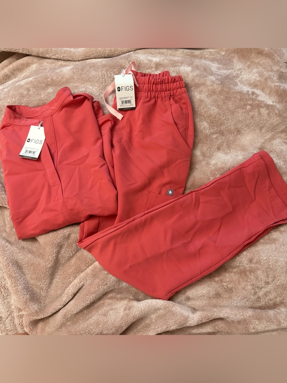 Figs scrub set